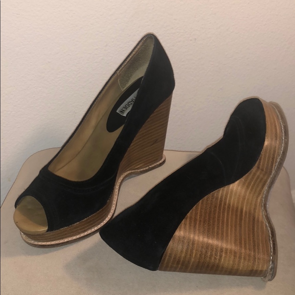Steve Madden Cristan Black Suede Platform